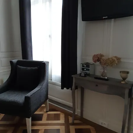 La Maison Dans Le Parc 3* Saint-Dizier
